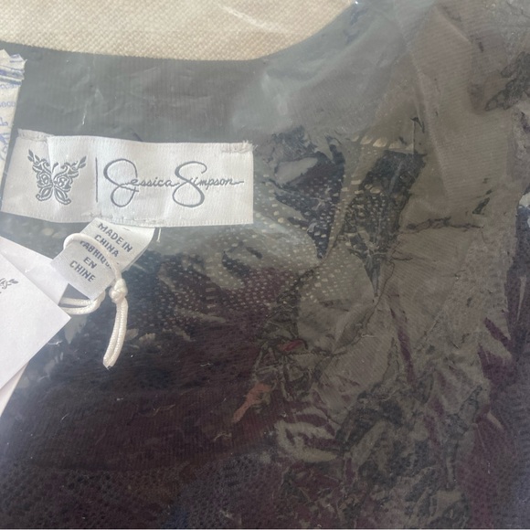 Jessica Simpson Women's Indria Crochet Tee-Black - Picture 4 of 6